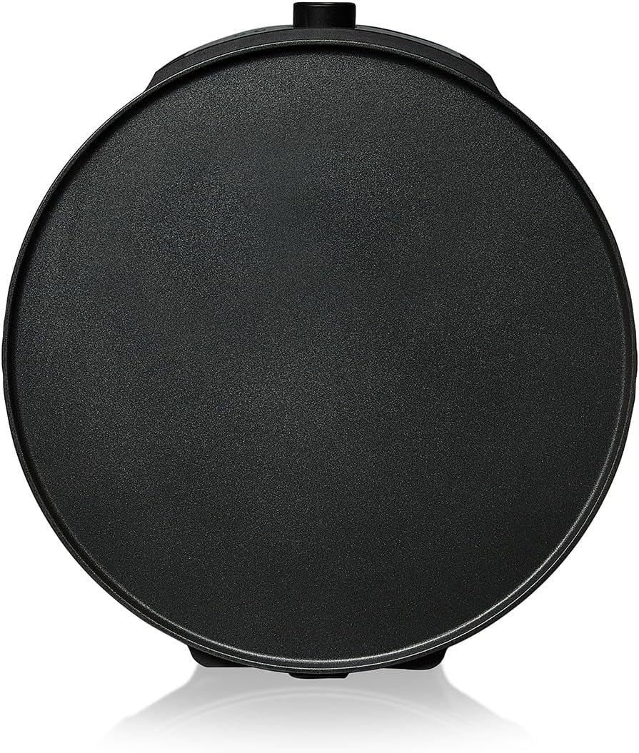Cloer 6620 Crepe maker, for sweet or savory pancakes with a diameter of 29 cm, 1200 W, non-stick coating, with dough spreader and pancake turner, black